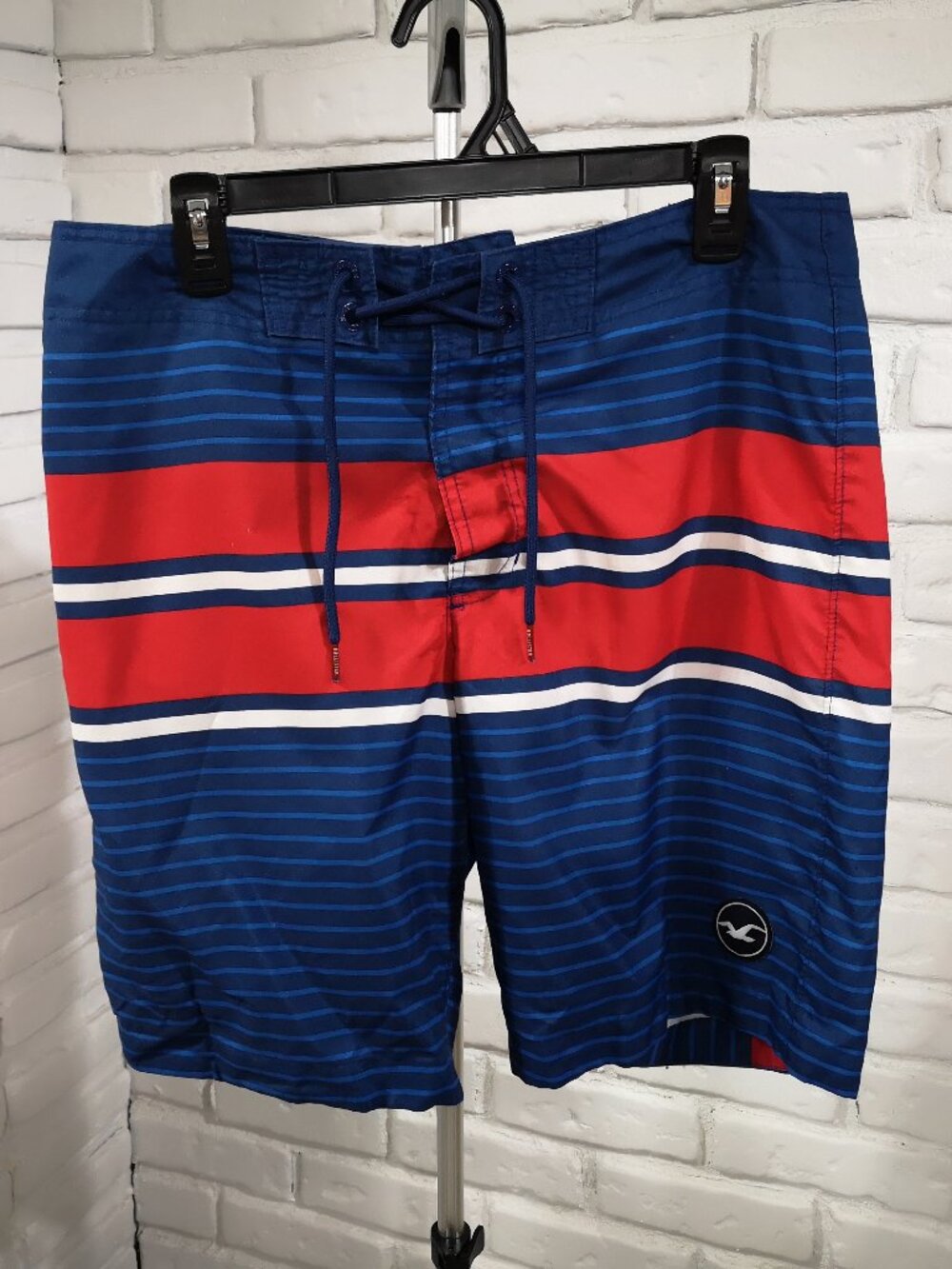 Hollister Men's Size 32 Waist Navy Red White Stripes Swim Shorts